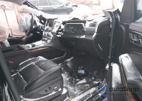 2016 Chevrolet Tahoe Lt z USA, uszkodzony, nr VIN 1GNSKBKC8GR117201